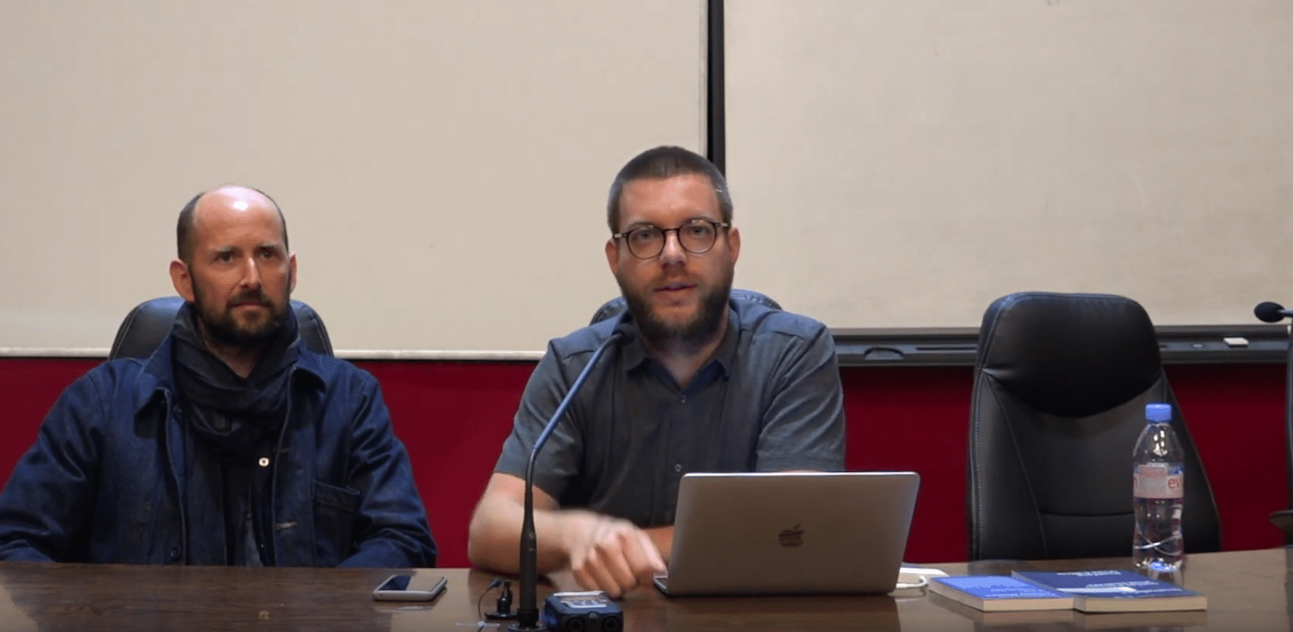 Anthony Masure et Antoine Fenoglio – Capitalisme cognitif et économie de l’attention: vers un design à sens unique?
