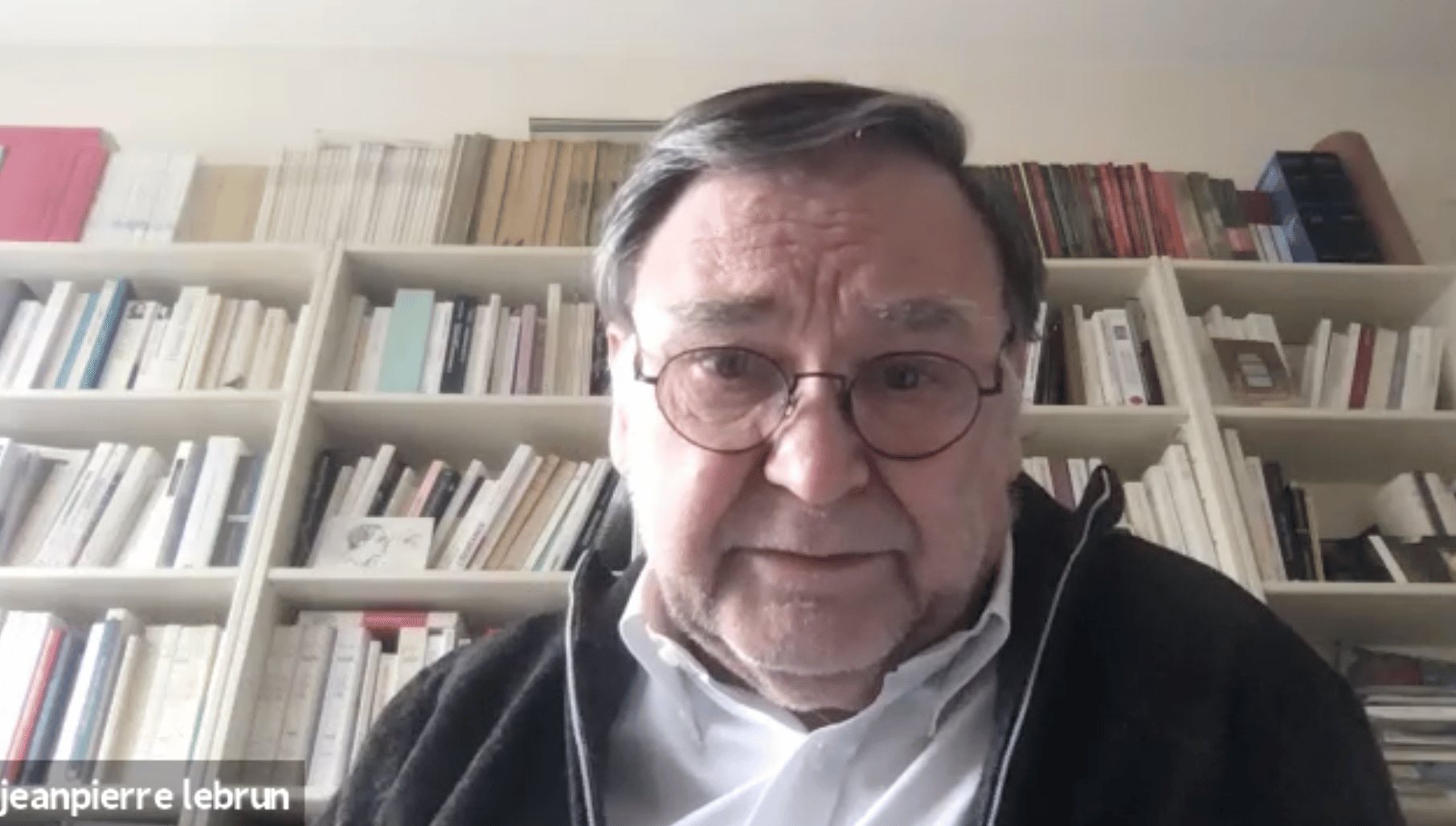 Présence du psychanalyste dans le ou la politique, humanisation et socialisation